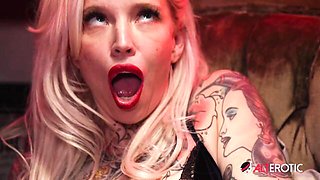 Lovely Kitt's blonde video