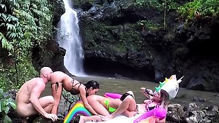 Explosive Outdoor Foursome with Deepthroat Blowjobs and