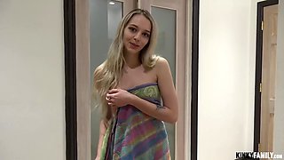 Kinky Family - Lily Larimar - Sex life with my stepdaughter