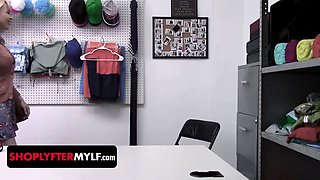 Shoplyfter mylf - suspected big boobed cougar Dana Dearmond needs a strip search