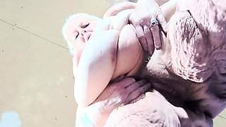 Wrinkled up Granny Cumming From Her Twat to Her Fanny