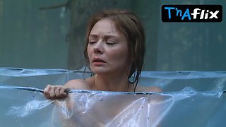 Karina Razumovskaya Orbs Gig in Zdes Vse Svoi