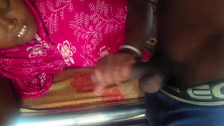 My pados ki bhabhi ko bed per leta kar chudai ki hardcore fouking sex
