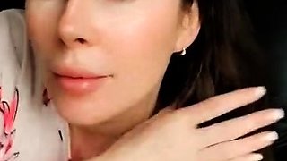 Heidi Foxx aka heidivandertrump OnlyFans - Just woken up