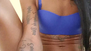 Linda Zendeya Masturbates With Her Dildo Until Squirting