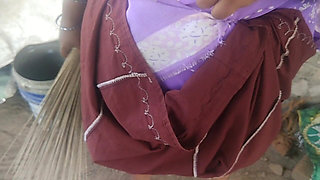 New House Cleaning Aunty Nice Pussy