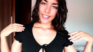 Brunette Solo Webcam Masturbation