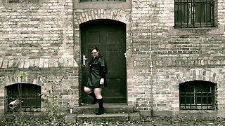 Dominatrix Mistress April - used and punished - Cell45