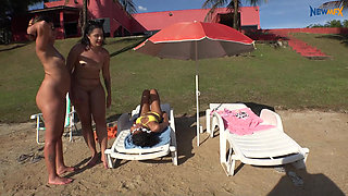 Lesbian Asslick on the Beach