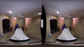 Naughty America - Ella Knox gives the ultimate happy ending to her massage client