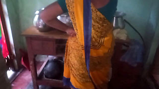 Desi Husband Who Squeezes His Wife's Breasts While She Cooks