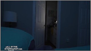 Scott Trainor And Kymber Leigh In Stepson Scared Of Thunder Fucks Curvy Stepmom In Her Bed! - 3/3