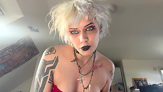 Glitterqueen1999 Mouth Tour with Mirror Black Lipstick