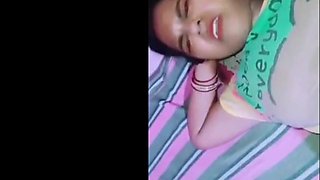 Horny cheater bhabhi ki hard chudai kar chut k upar giraaya maal