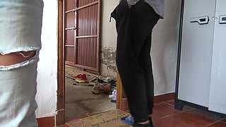 Turkish Muslim Wife Is Shocked When African Pervert Knocks on Her Door