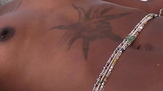 Lesbian Massage Table: Memel Wilde and Kadia Leigh
