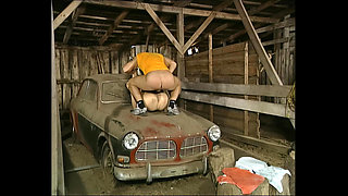 A Skinny Horny Slut Get Fuck in Garage by His Driver