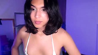 Beauty small tit amateur teen masturbating her shaved pussy