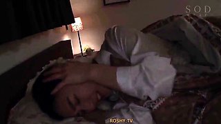 Amateur Asian Teen Fucks Her Boyfriend In a Hotel