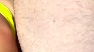 Slutty Babe Gives Amateur Blowjob to Huge Cock at Gym