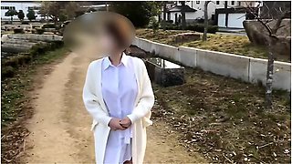 素人個人撮影巨乳熟女にヒタッと白シャツて/ノーフラ散歩露出オtニー潮吹き//流出/晒し/視姦　japanese/hentai/asian/milf/mom/big Tits/日本人/塾女/人妻