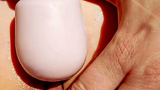Horny mature enjoys vibing her vulva then spreads her pink pussy