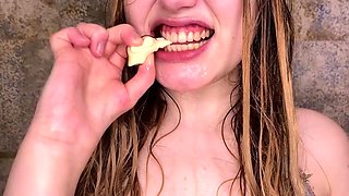 Blonde teen Sierras first erotic masturbation video