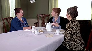 Amateur Mature MILF Striptease On Webcam