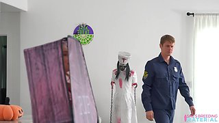 Breeding My Stepsis In A Coffin - S1:E10