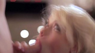 Arousing Lip Service Encounter