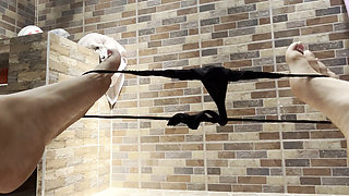 Beautiful Stepsister Likes to Play with Her Clitoris Before Going to College