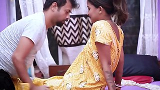 Bhabhi ji ko akele dekh kar chhinar dever ne room band kar choda
