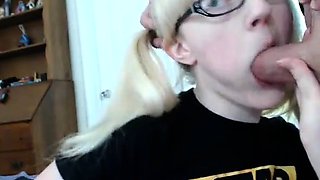 Homemade amateur blonde teen blowjob and cumshot