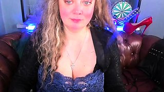 Close up masturbation with big cumshot