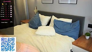 Beauty small tit amateur teen masturbating her shaved pussy